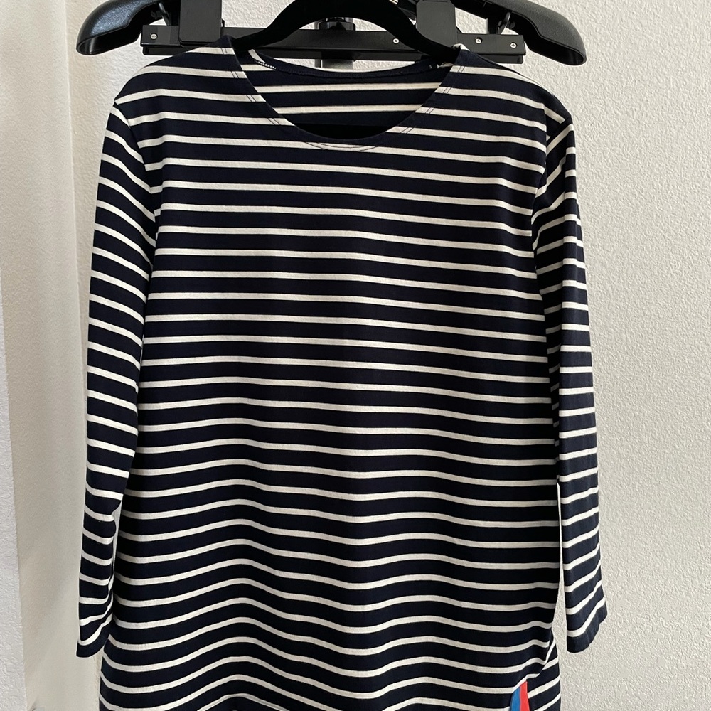 KULE boyfriend/classic Navy and White Striped Long Sleeve Tee